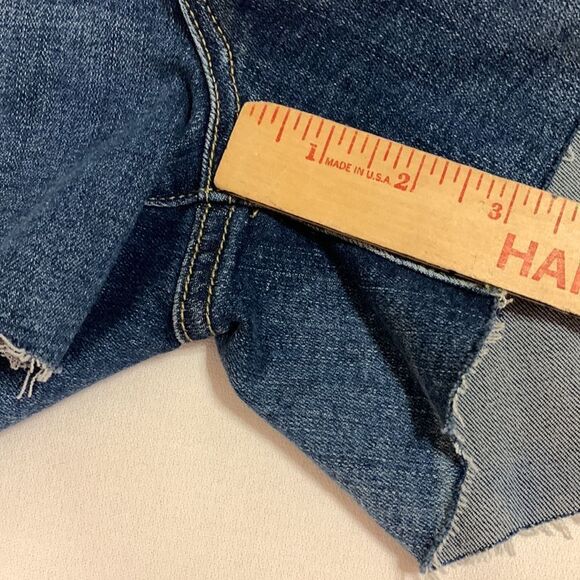 Kut from the Kloth Size 16 high waist denim shorts NWT distressed hemline - Picture 5 of 11